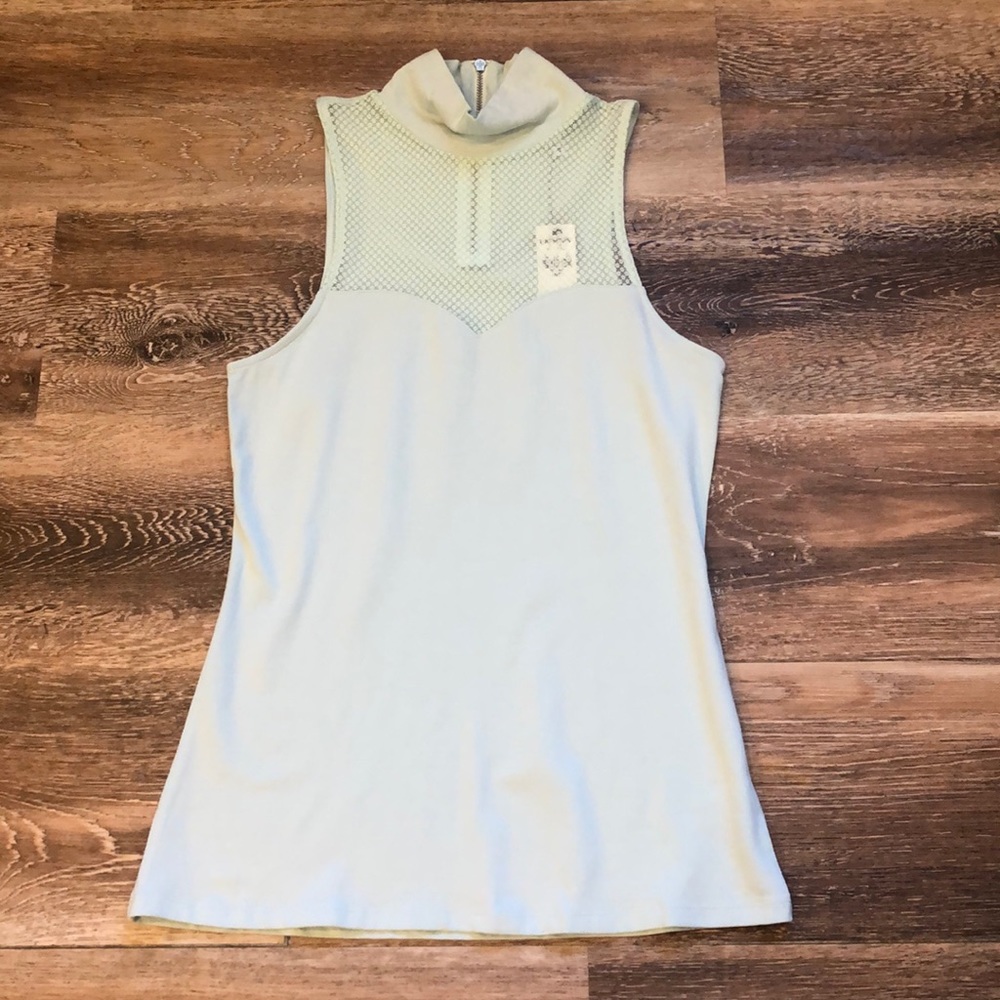 *NWT Express Sleeveless Top